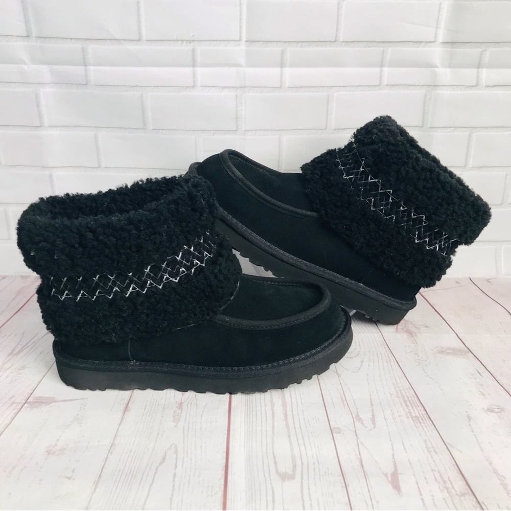 Ugg mini uggbraid boot